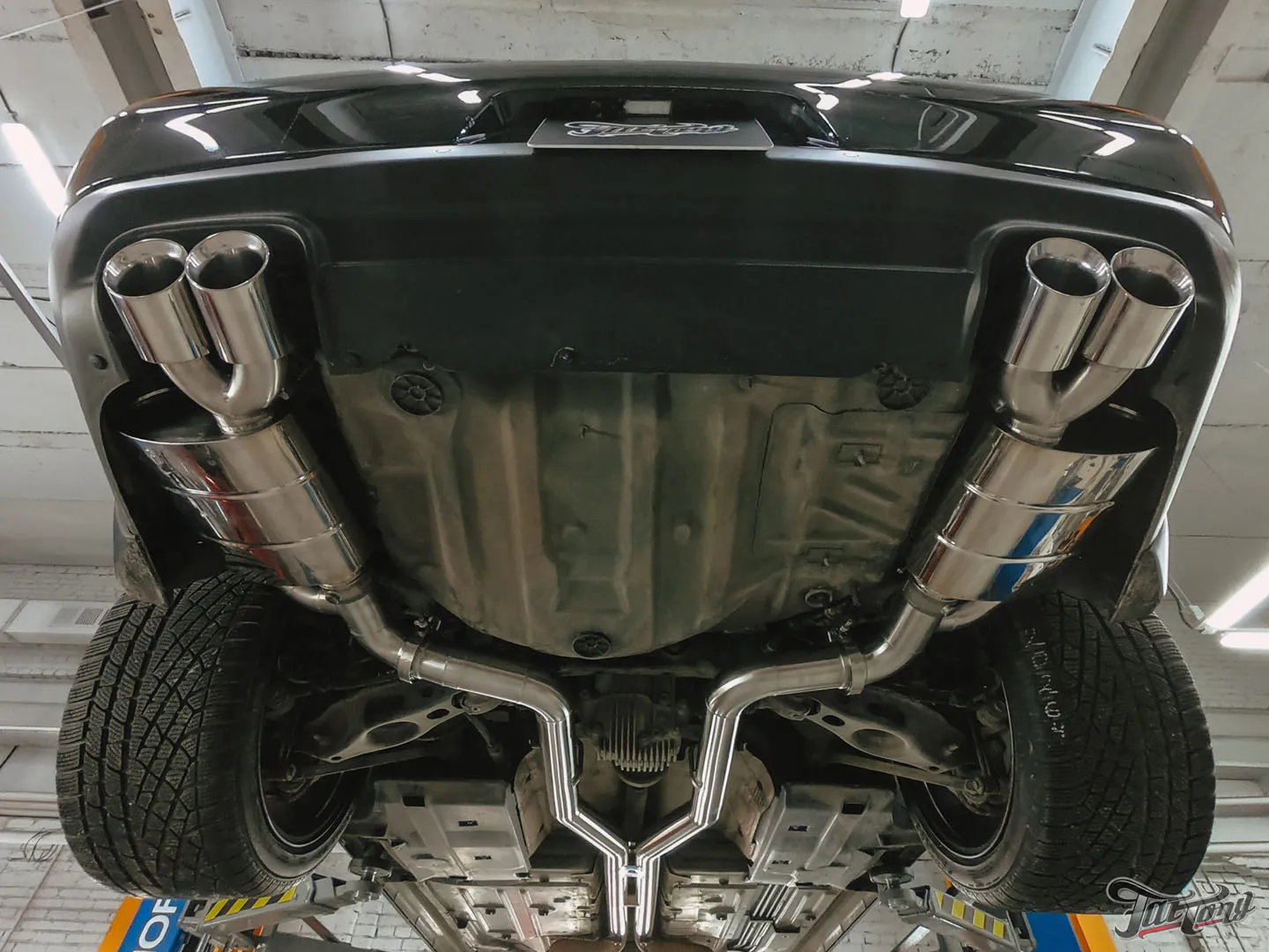 Построили новый выхлоп на Dodge Challenger Scat Pack с мощным звуком